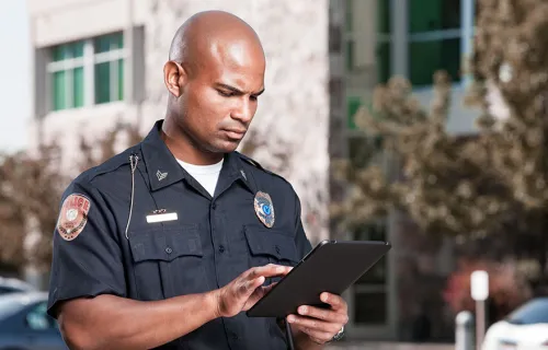 Une infrastructure (TIC) hautement robuste, fiable et extensible, déployée à l’échelle de l…