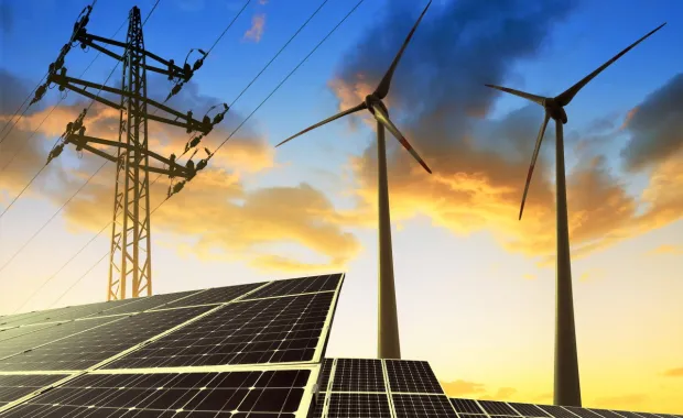 Strømmast, vindmøller og solceller